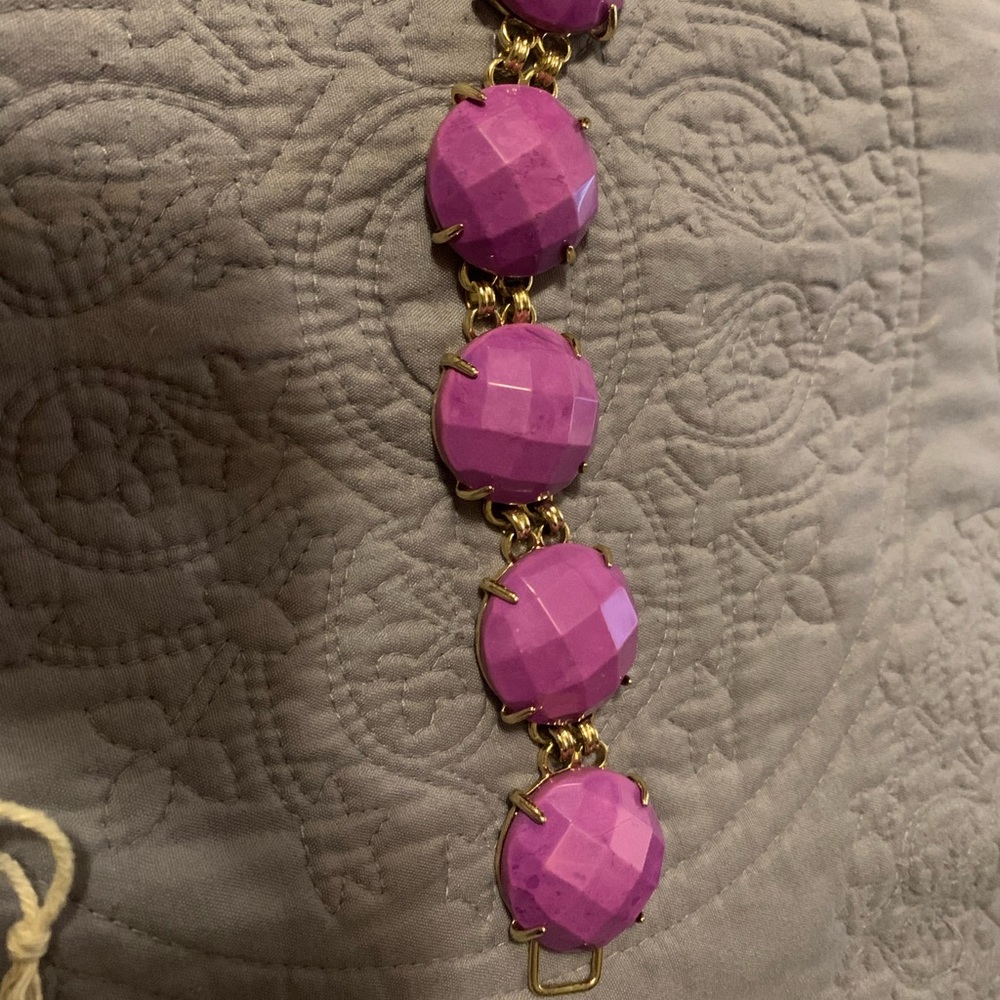 Violet Cassie bracelet .